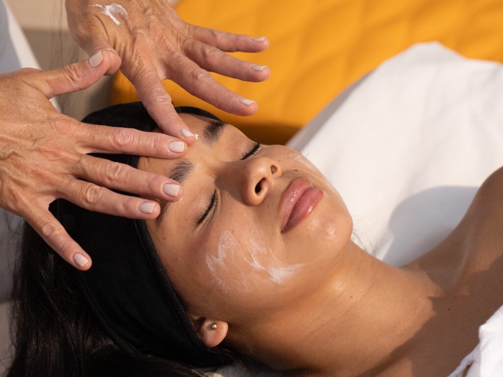 in Room beauty service Near me